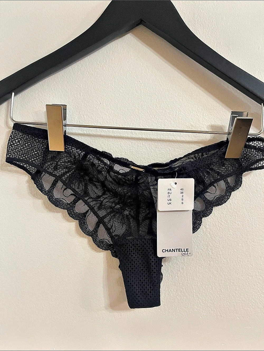 Chantelle Fleurs Lace Thong Floral Black Small